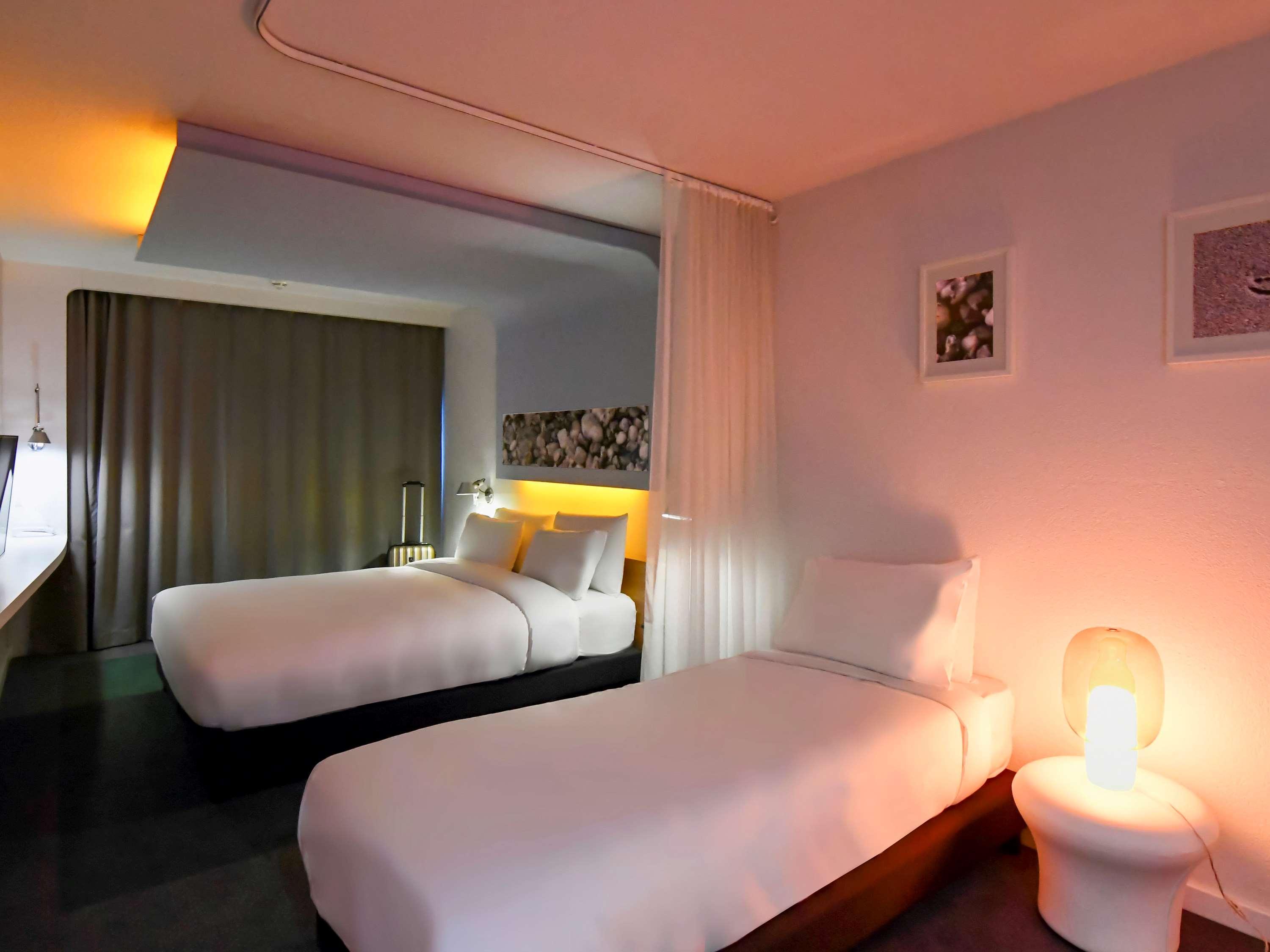 Mercure Nantes Centre Gare Экстерьер фото