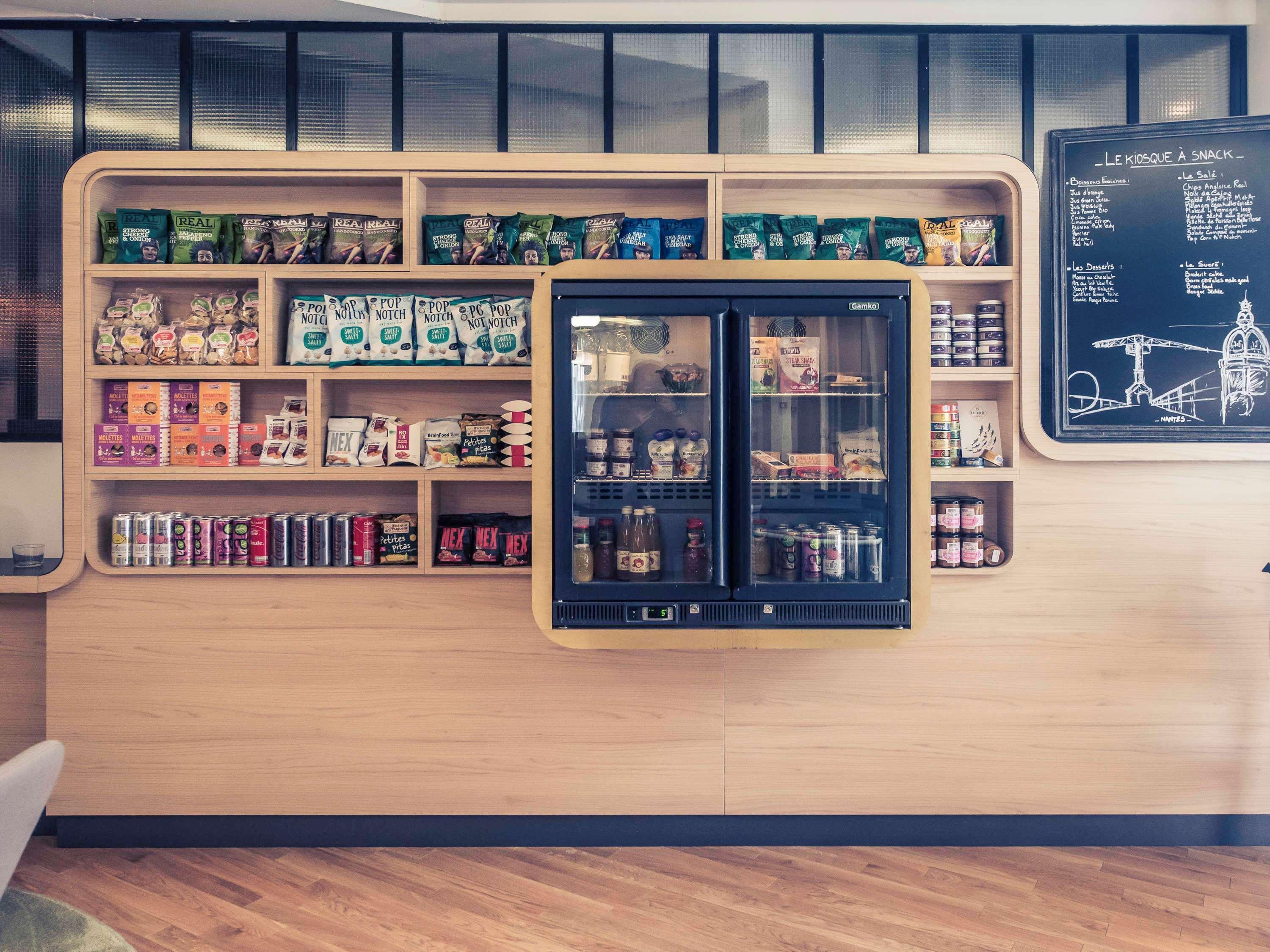 Mercure Nantes Centre Gare Экстерьер фото