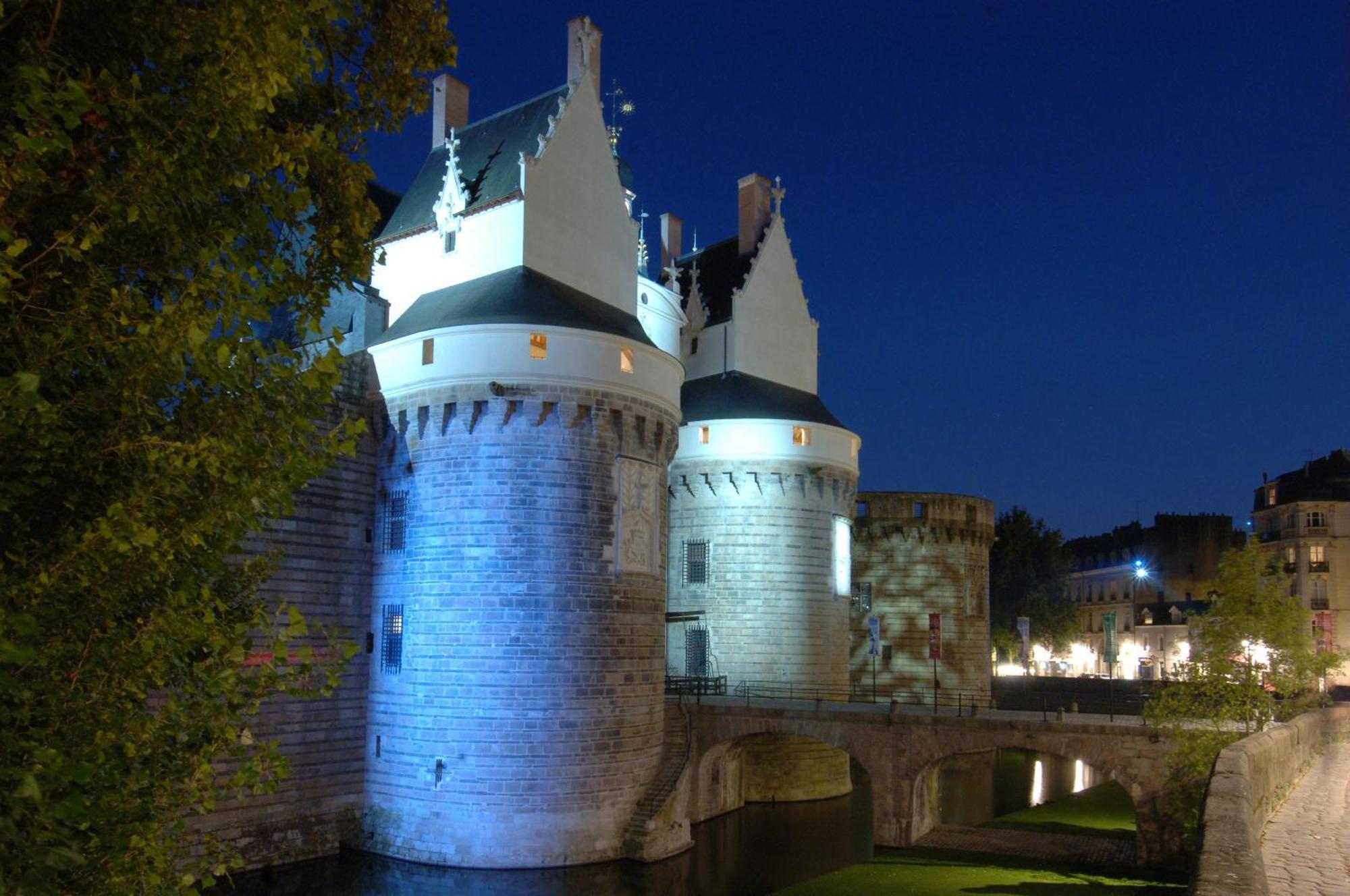 Mercure Nantes Centre Gare Экстерьер фото