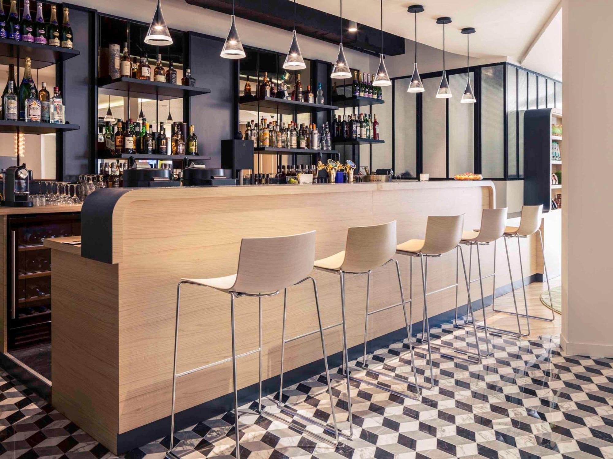 Mercure Nantes Centre Gare Экстерьер фото