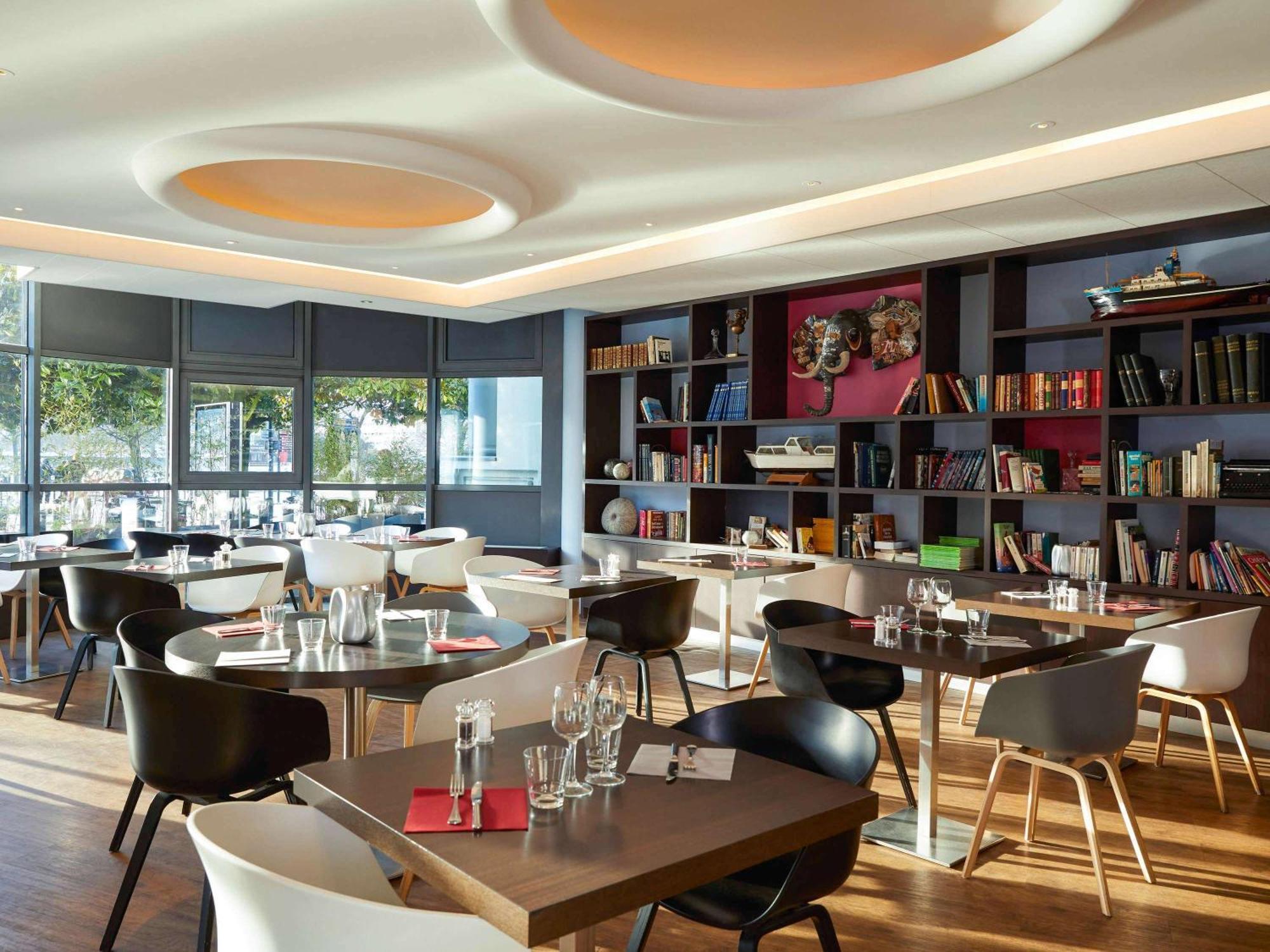 Mercure Nantes Centre Gare Экстерьер фото