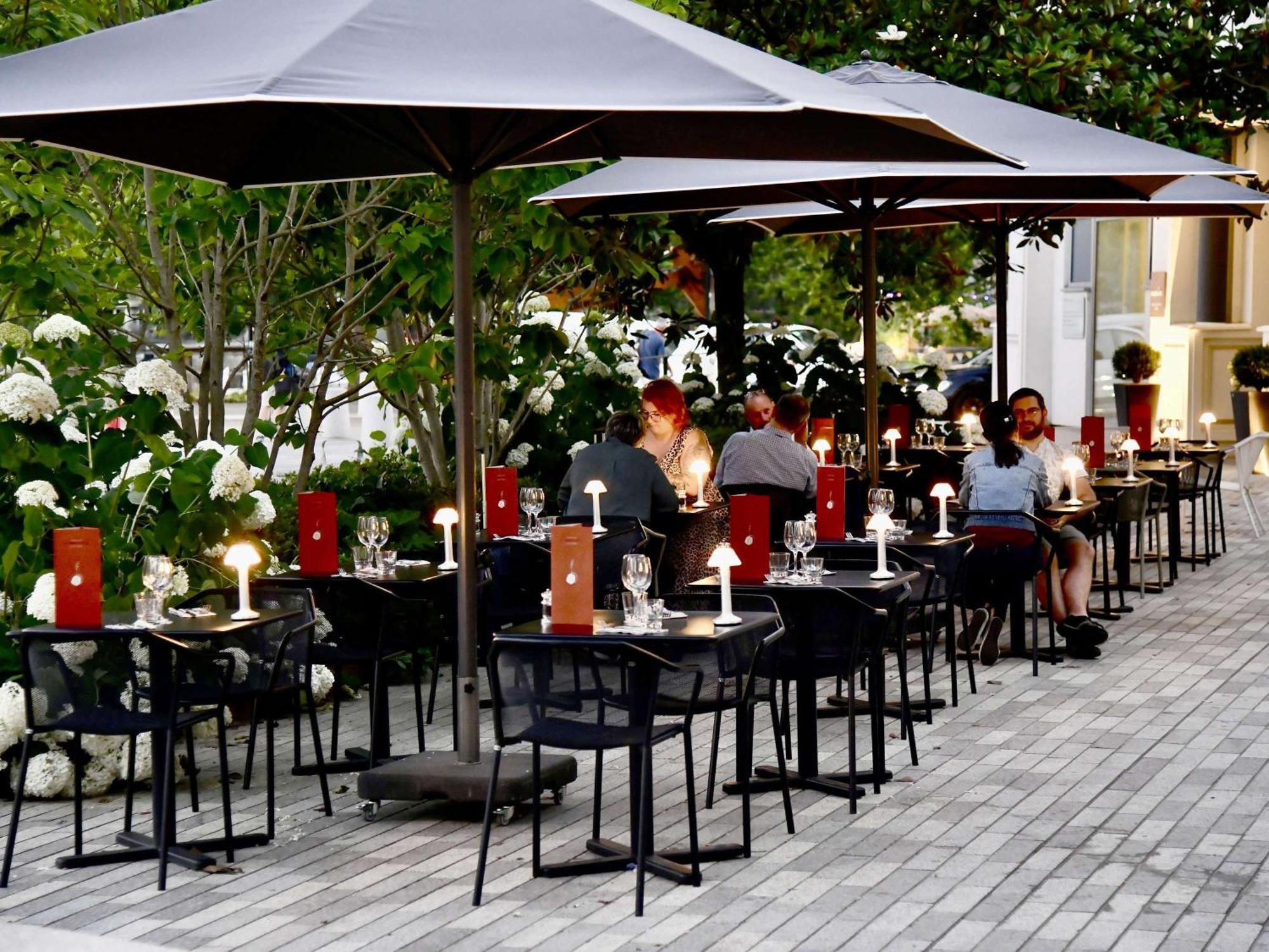 Mercure Nantes Centre Gare Экстерьер фото