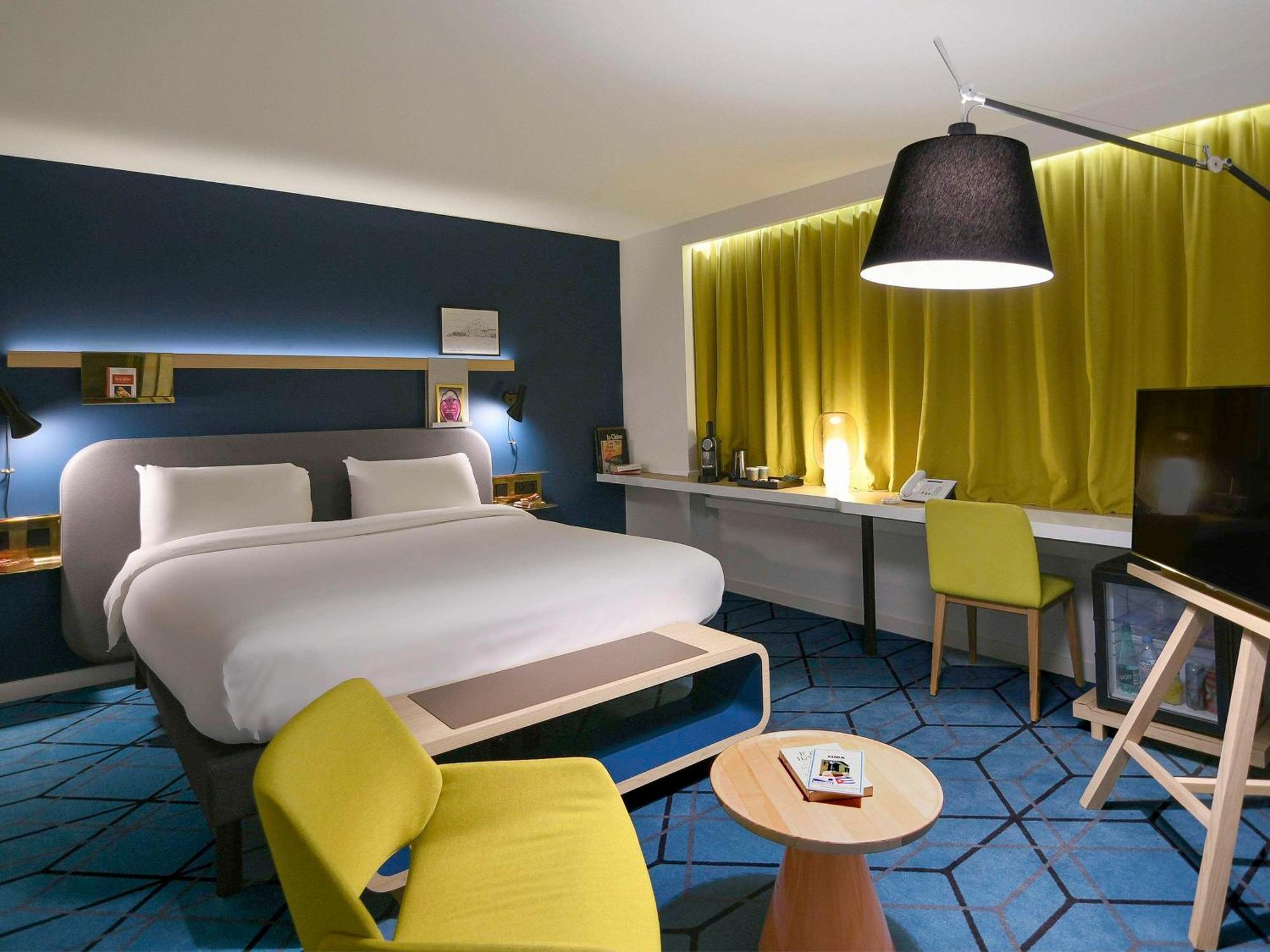 Mercure Nantes Centre Gare Экстерьер фото